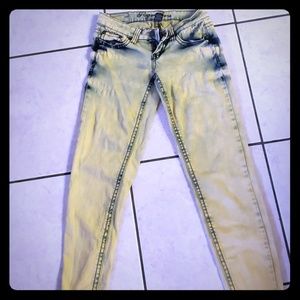 Request jeans